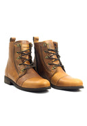 Botas de cuero casuales para hombre San Polos Hampton en color miel, vista lateral.